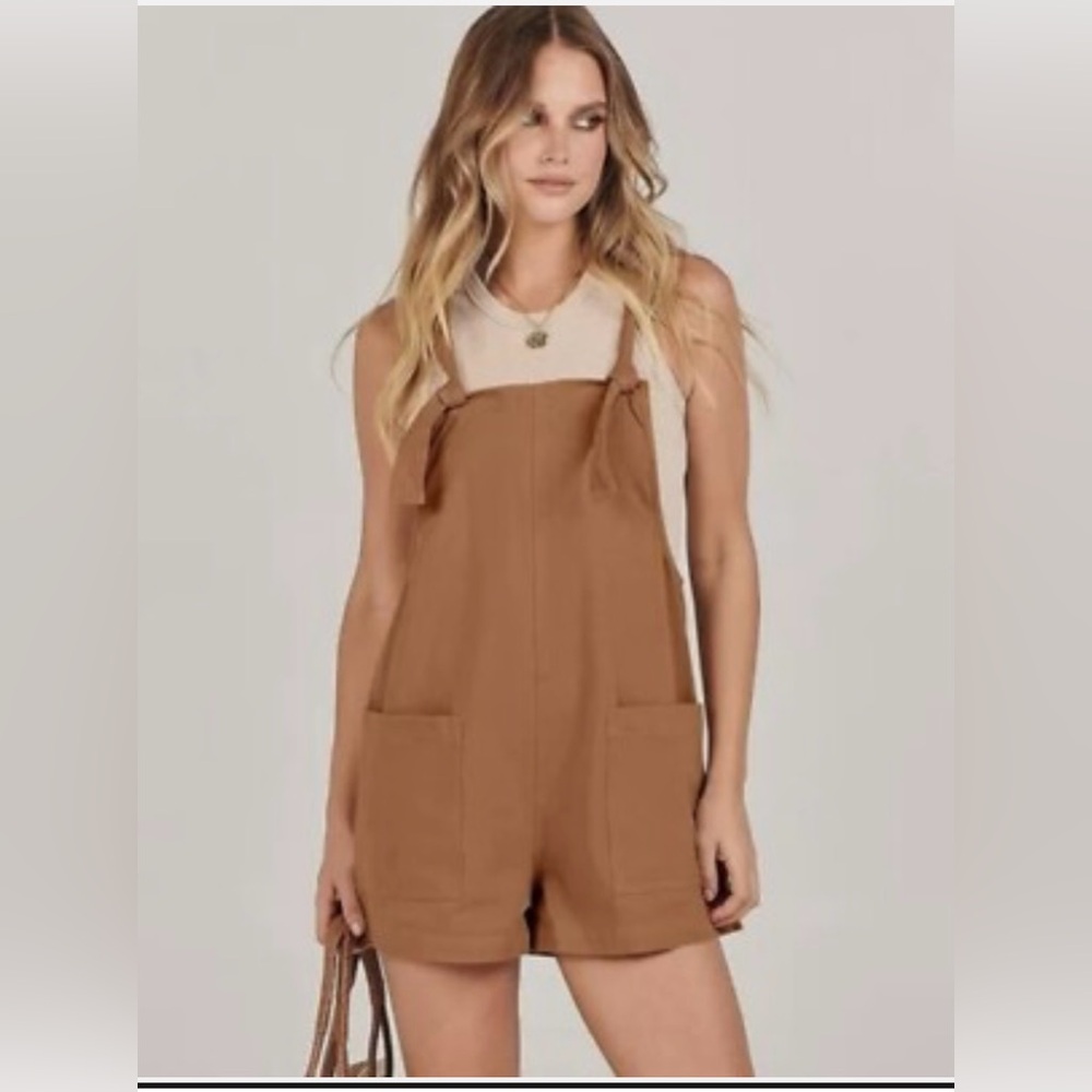 ANRABESS - Casual overall shorts jumper with pockets. NWT - color is more khaki.